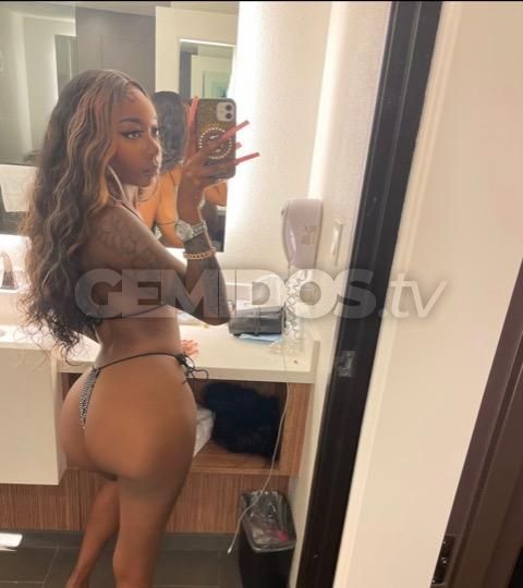 wet &' creamy raady for you to splash in it i ho by the name diamond im ready
to have some fun ,lets make it a dream come true
NO POLICE
NO GFE
NO BARE SERVICES
NO KISSING
NO LOWBALLERS

I see: Men/ Women/ Couples
Name: Diamond
Location: Strip