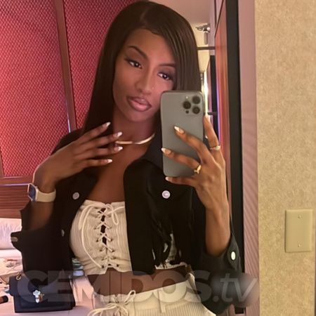 Hey ! I’m Lovely Vanessa, your Panamanian Princess & Im back and BETTER 🤩 Here to cater to your every need. You’ll love your time with me guaranteed. I aim to fulfill your desires. Let me be your mistress and the one you think of when you’re alone and feeling tingly. Let my long legs wrap around you and take you places you’ve only dreamed of. You ready ?